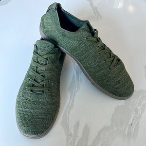 Suavs Olive Green The Zilker Gum Sole Sneaker Men’s Sz 11